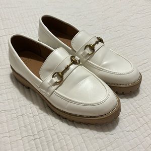 White loafers women’s 6